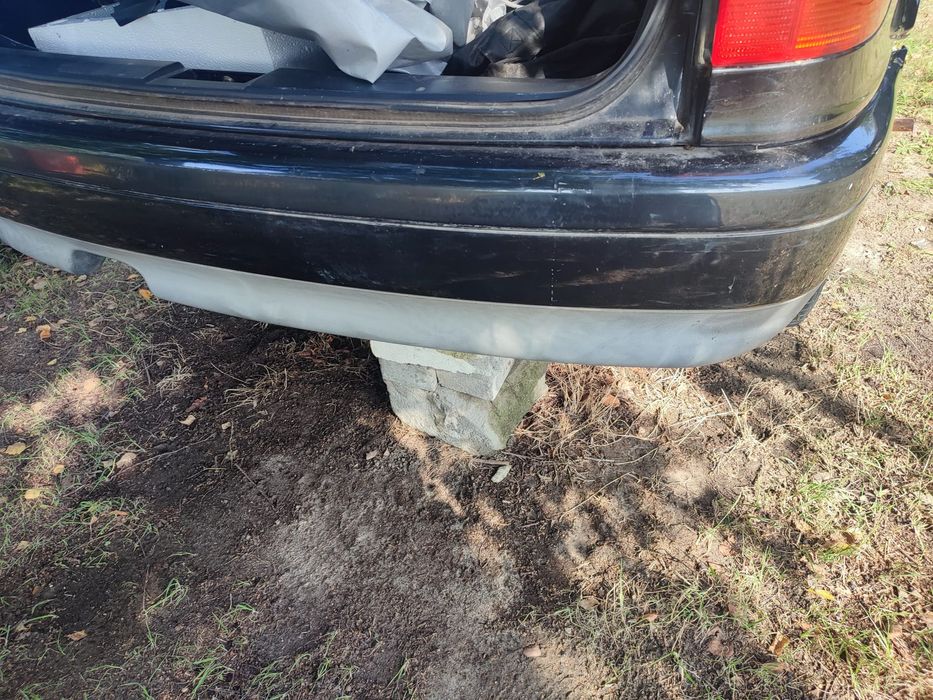 Zderzak tył Audi 80 cabrio coupe Lz9u