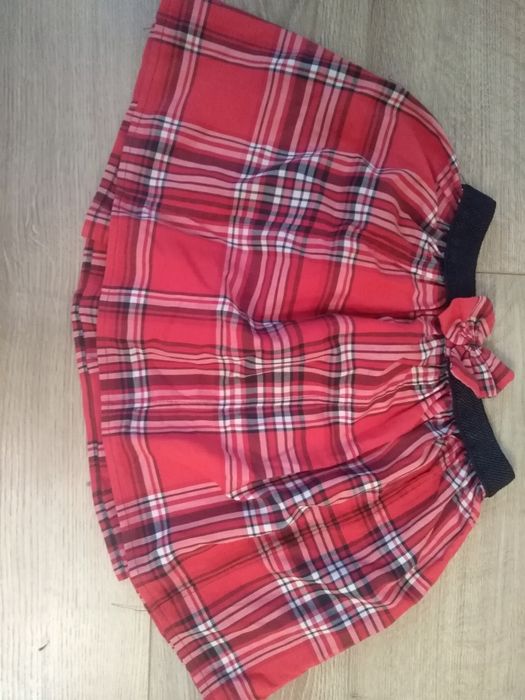 Spódniczka w kratkę r128