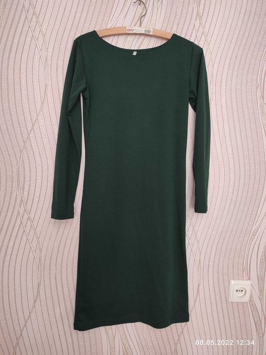 Платье б/у 42-44