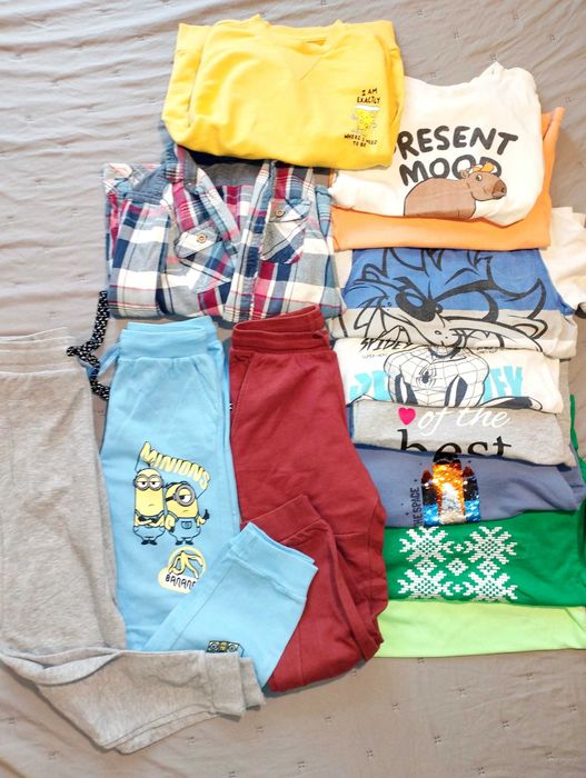 Mega paka ubrań dla chłopca 122 Minionki