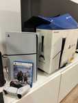Ps5 Slim / Disco / 1TB + God Of War / Como Nova, com 1 mes de uso