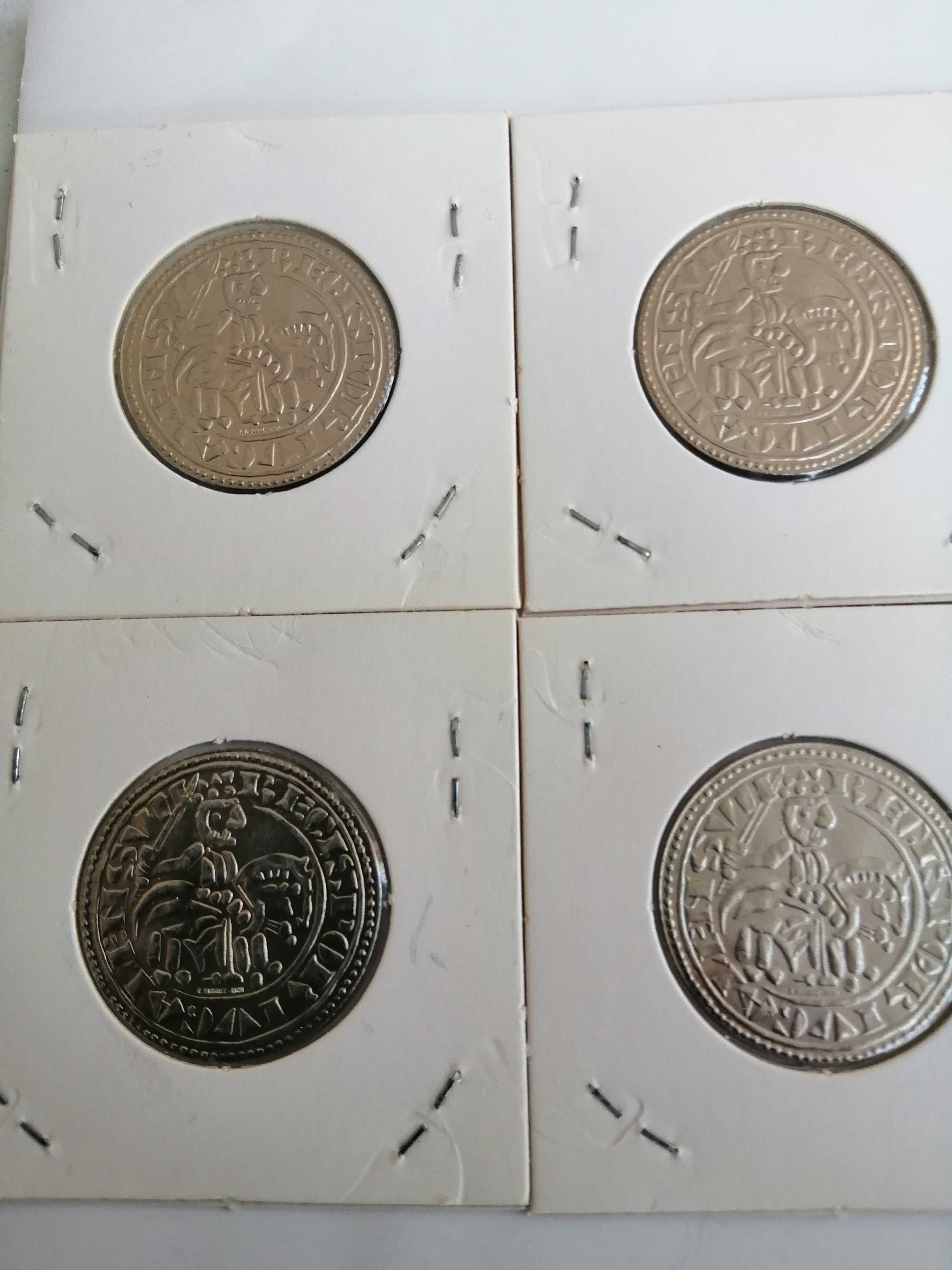 8 moedas de 1,50 €, Morambitino e Uma moeda contra a fome.