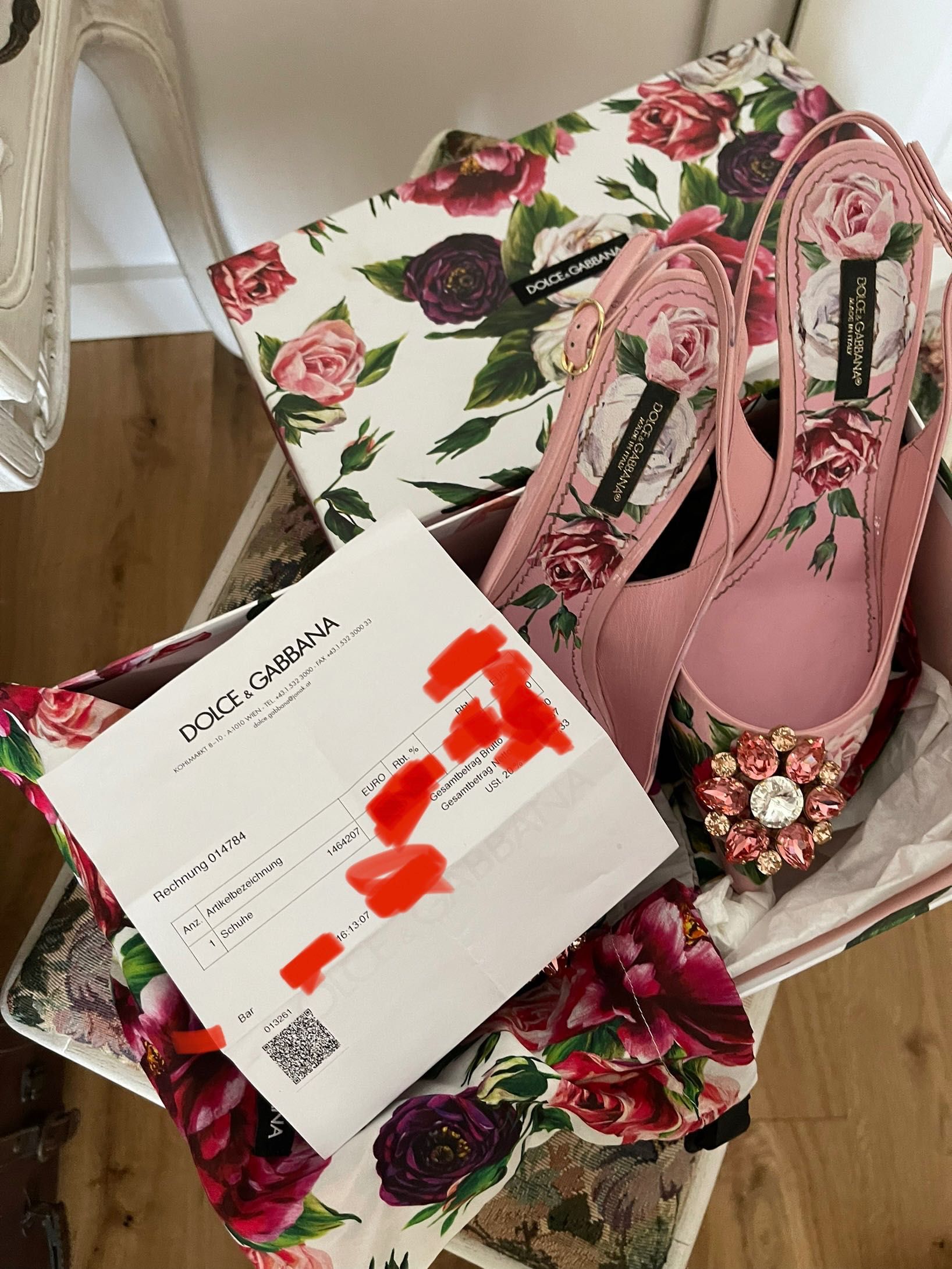 Dolce & Gabbana buty na obcasie Swarovski róże rozmiar 38 skóra