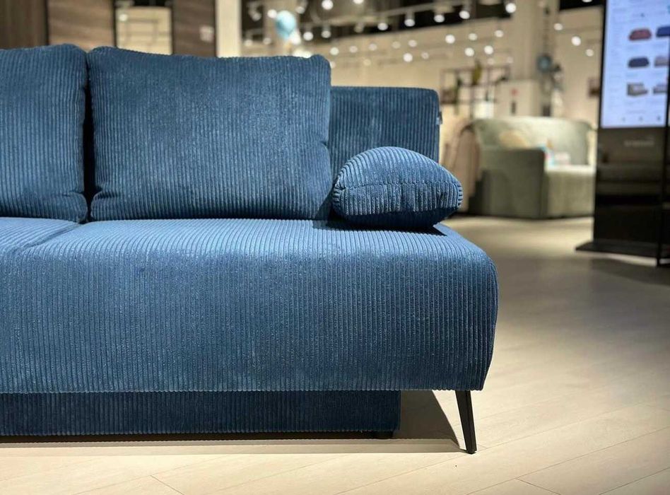 Диван від меблевої фабрики Константа. Дарвін