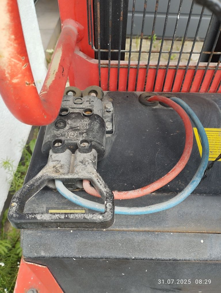 Wózek słupowy elektryczny, paleciak