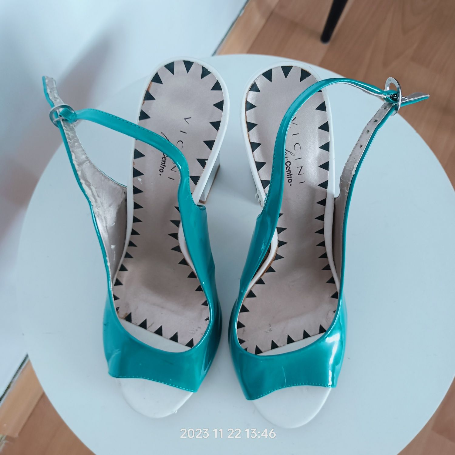 Buty damskie na obcasie rozmiar 38 marki Centro