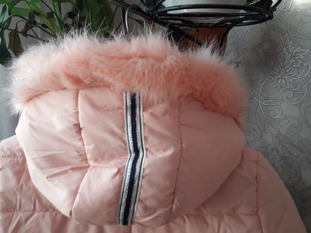 зимова курточка для дівчинки
