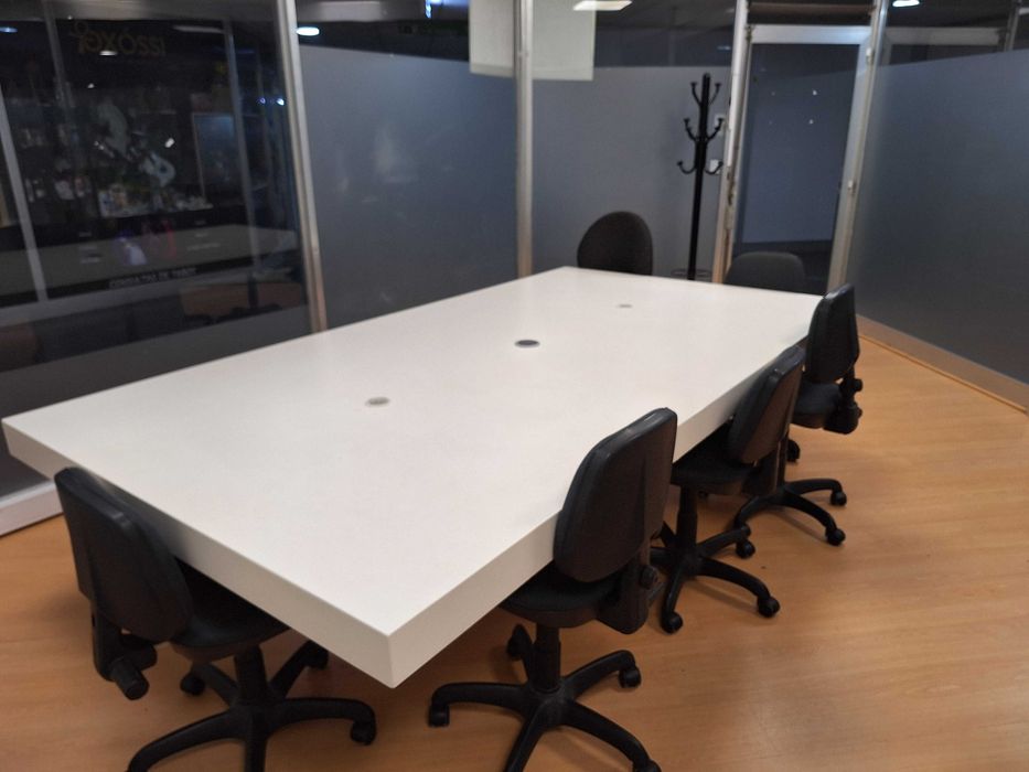 Mesa grande de escritório