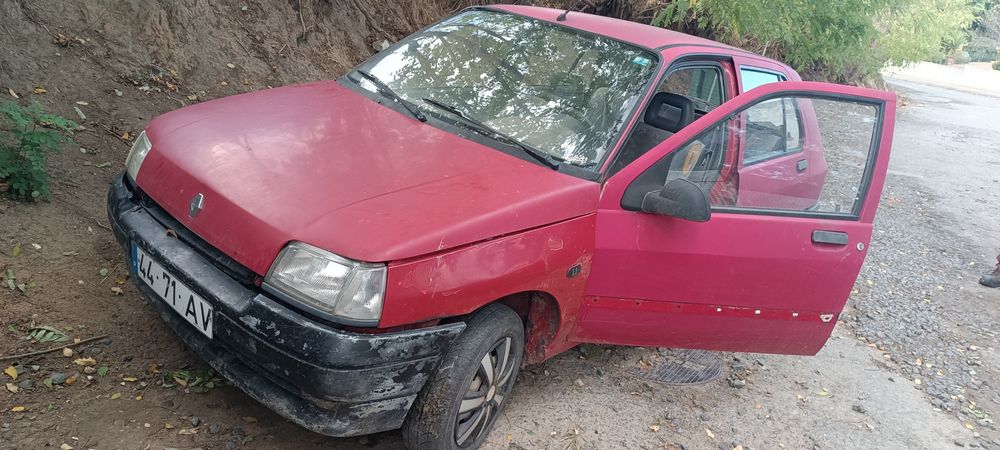 vendo ou troco Renault Clio 4 velocidade