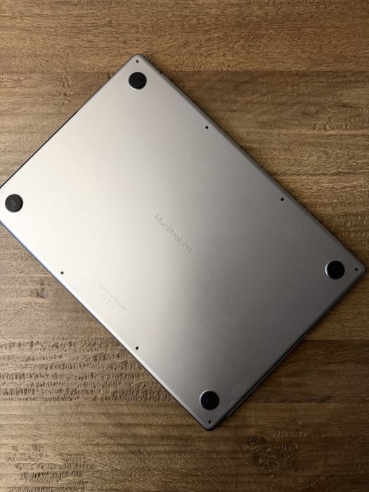 MacBook 16 Pro M1 max 32gb 1tb ssd