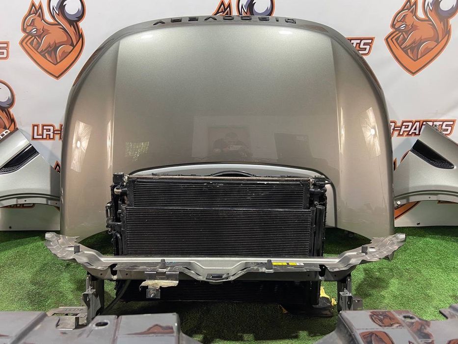 Бампер передній Land Rover Discovery Sport