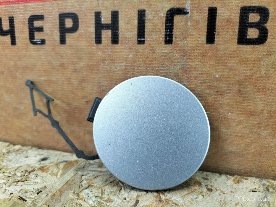 VW Golf 8 VIII 20- Заглушка бампера переднего буксировочного крюка