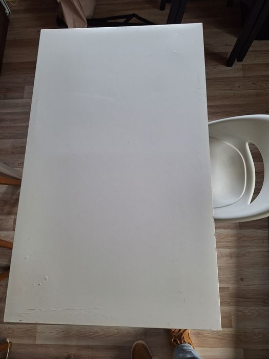 Biurko ikea pahl krzesło ikea lobergert