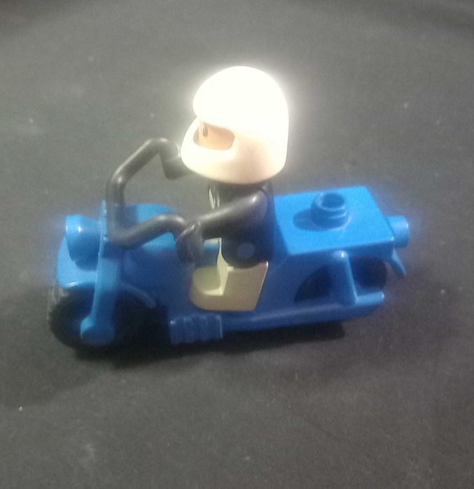 Lego Duplo moto com condutor