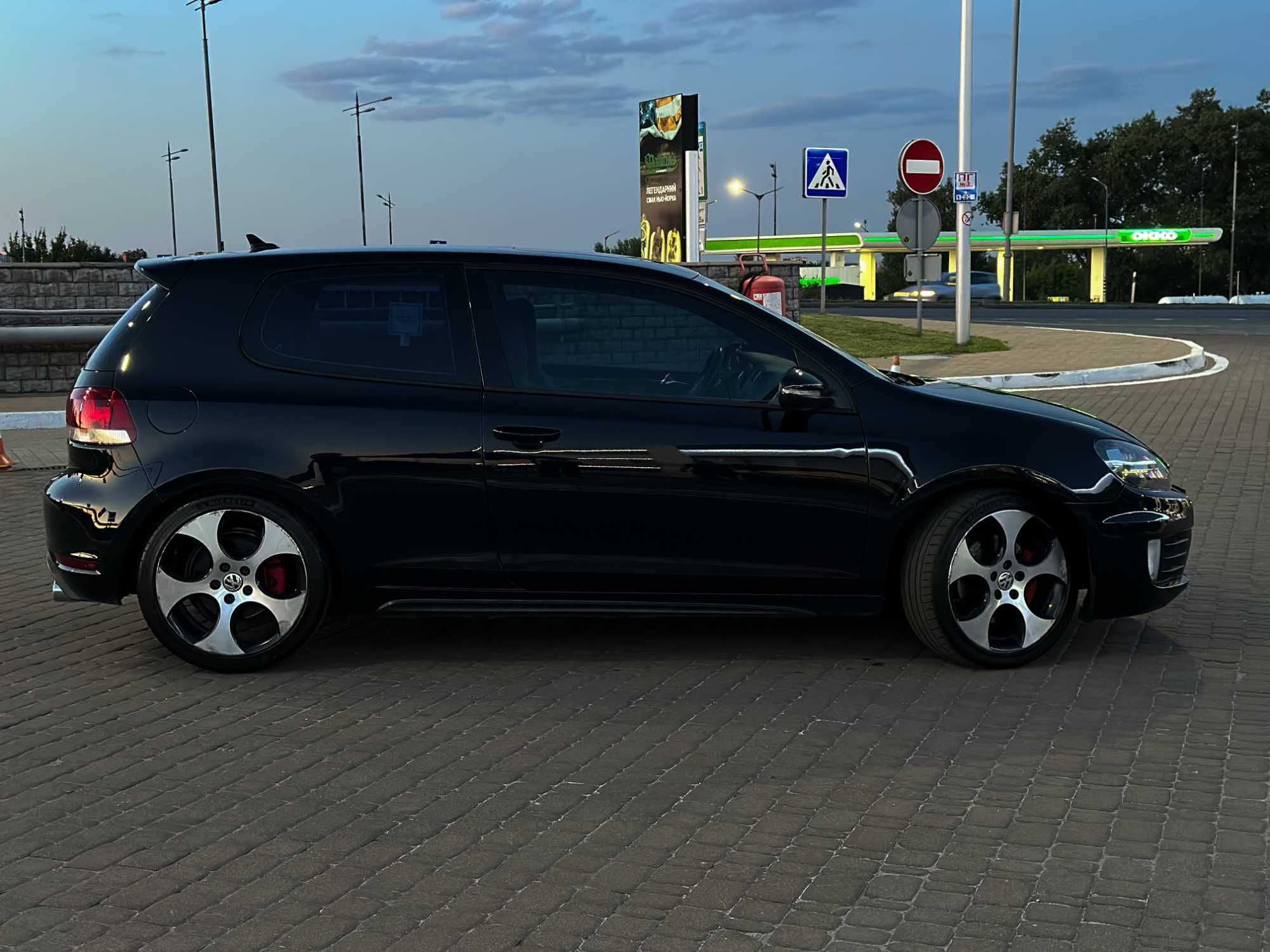 Volkswagen Golf GTI 6