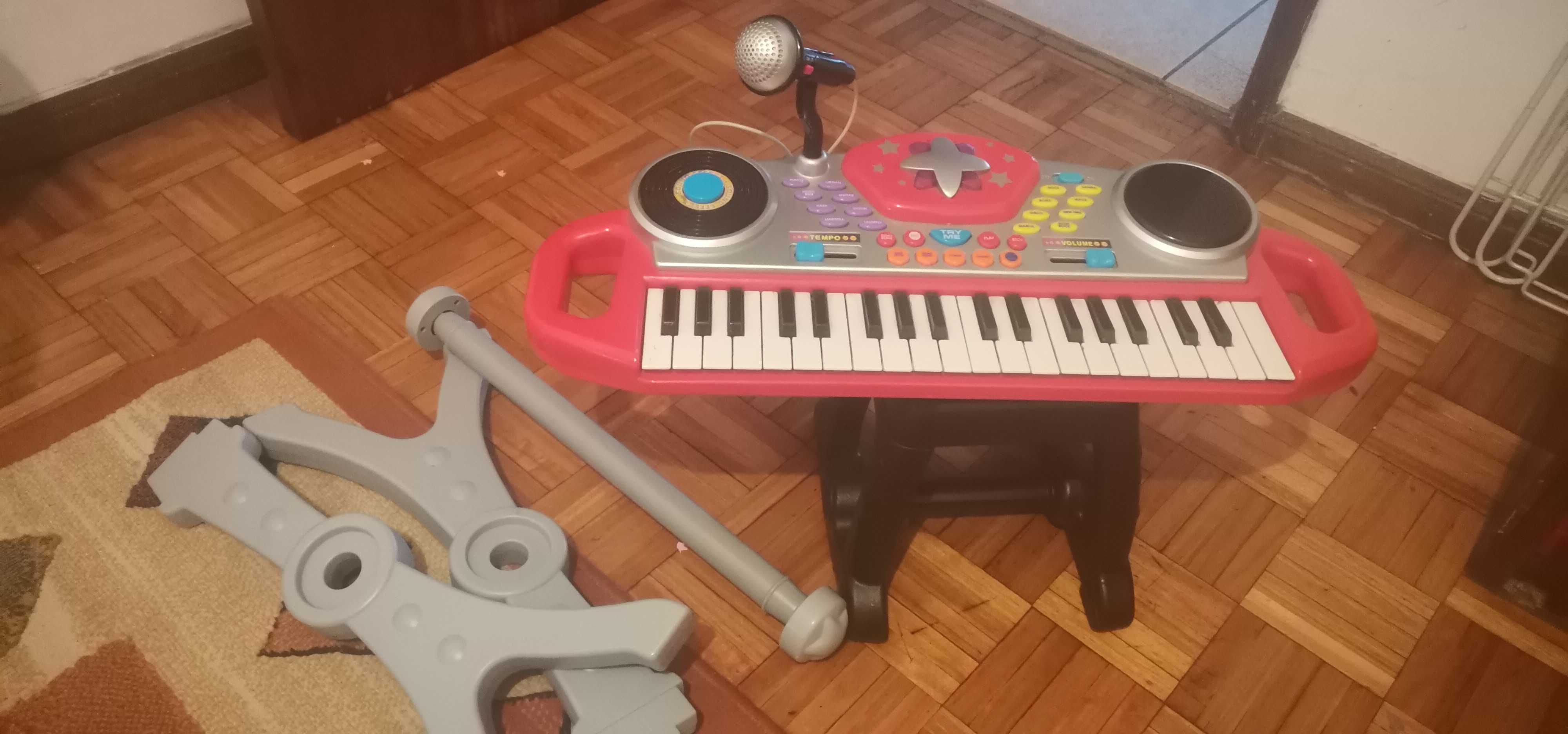 Piano para criança