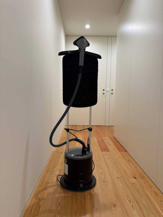 Cecotec Centro de planchado vertical IronHero 2000