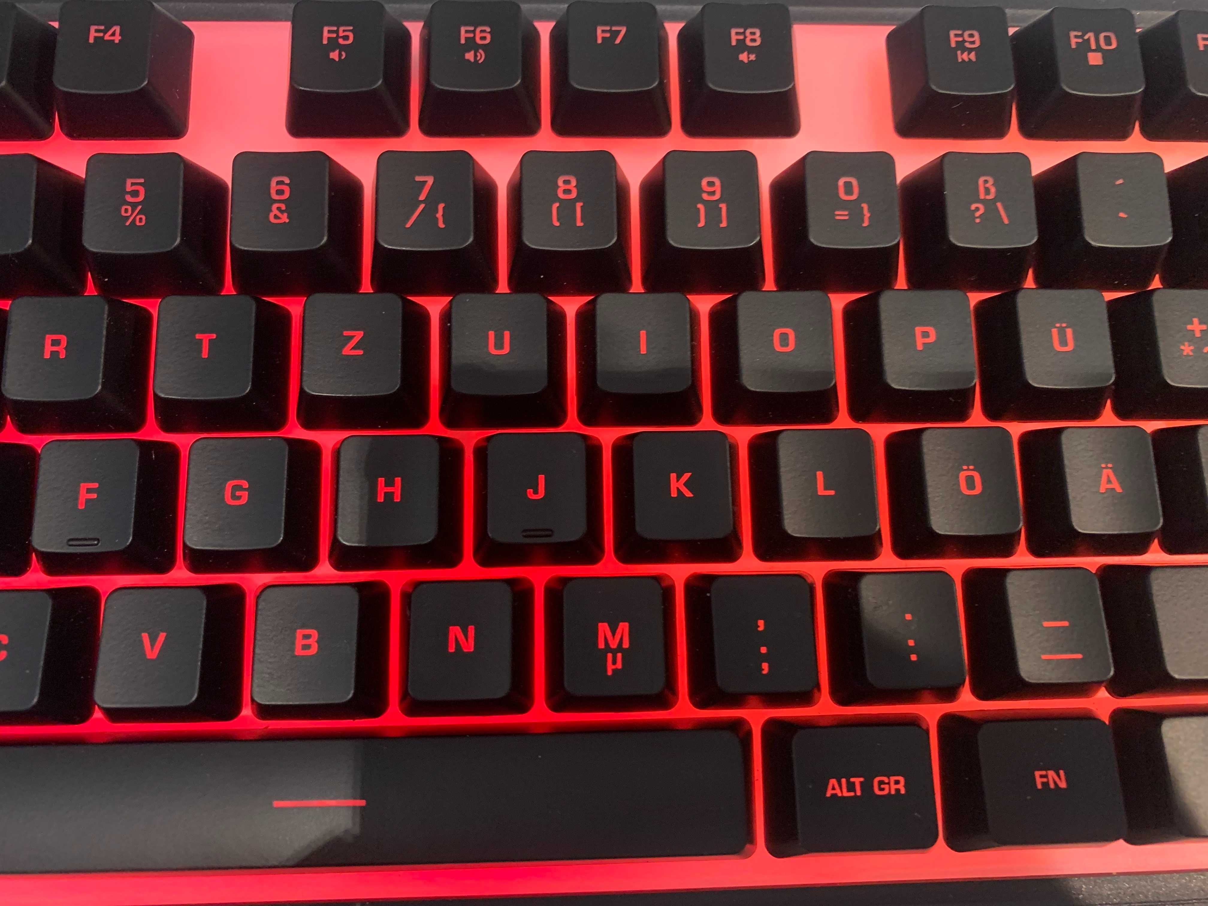 Roccat Magma membranowa klawiatura RGB układ DE czarna (z defektem)