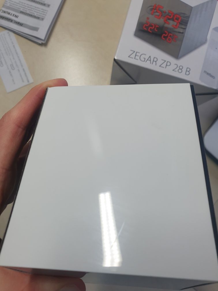 Zegar termometr datownik