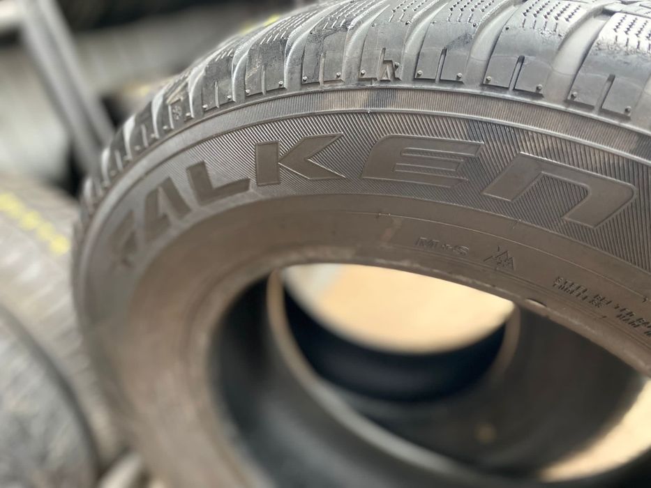 Opony 215/70/16 falken