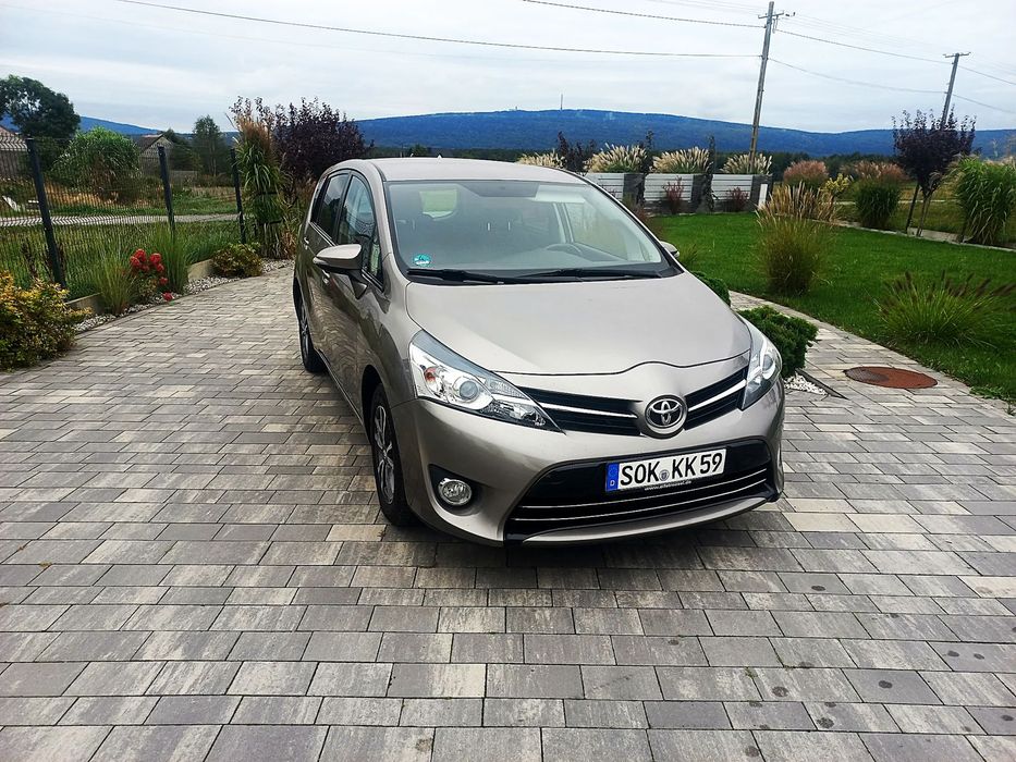 Toyota Verso 1.6 D4D KAMERA Bezwypadkowy Po dużym serwisie Zadbany