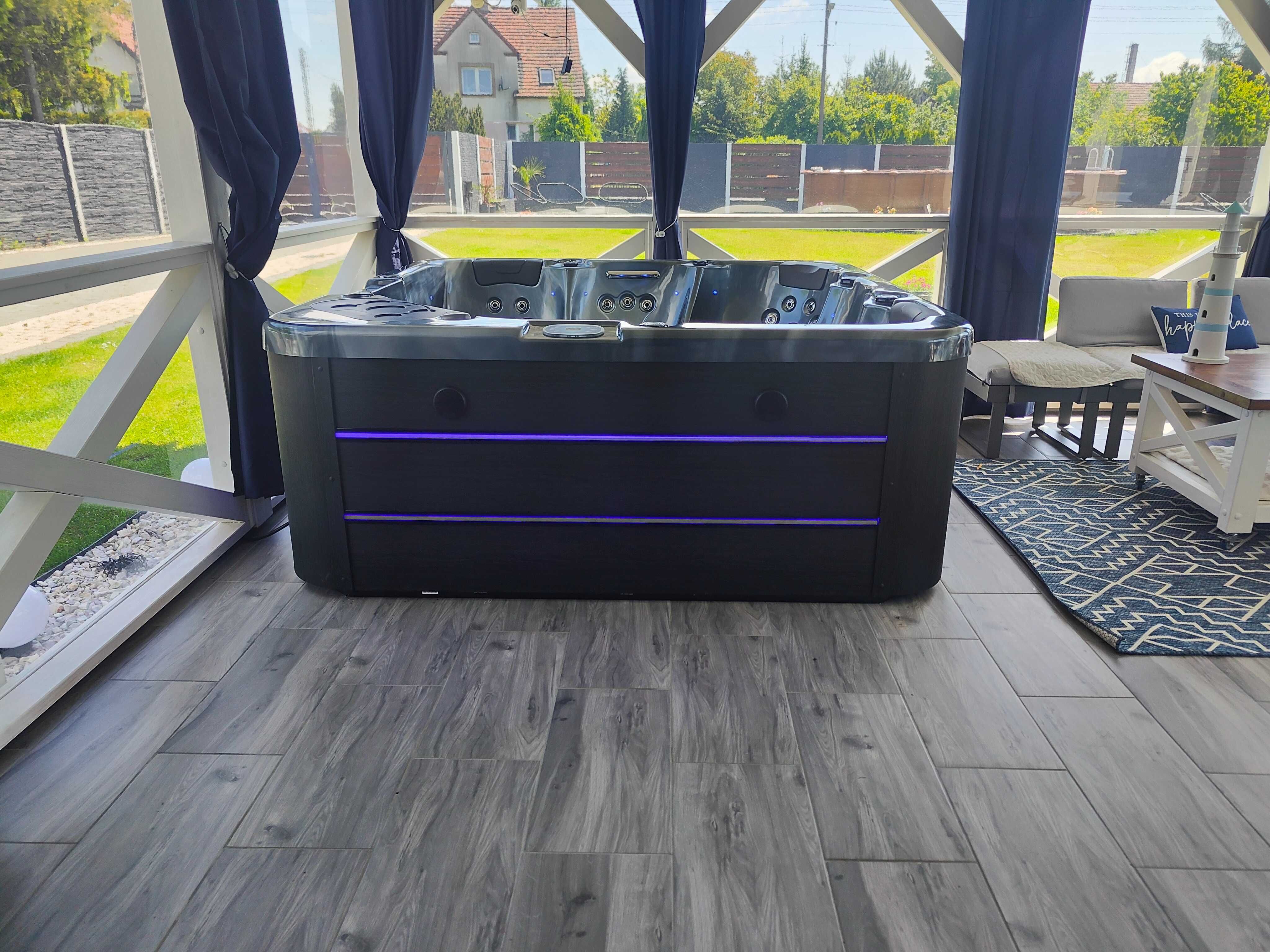 Jacuzzi Balboa Touch4, dwie leżanki , wifi , bluetooth, Na Drewno