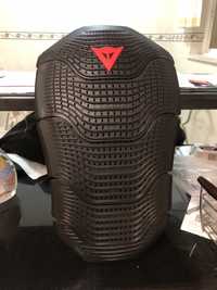 Protector de coluna manis D2 Dainese