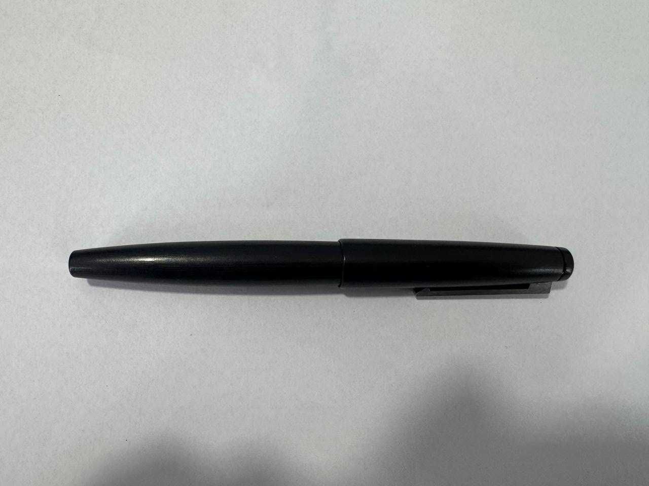 Перова ручка Lamy 2000 F