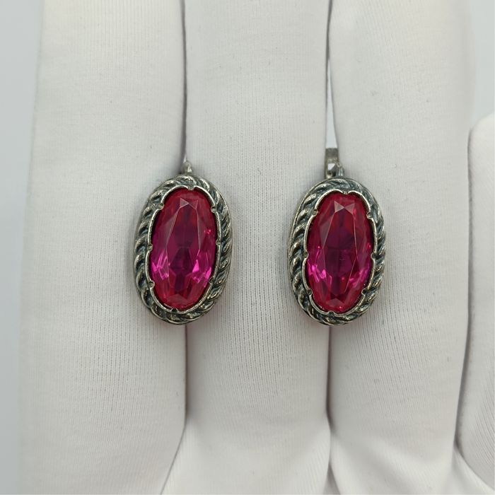 Винтажные серебряные серьги 925 пробы с корундовыми рубинами
