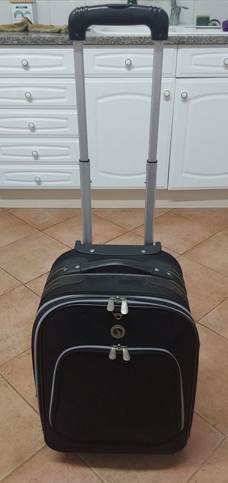 MALA DE VIAGEM DE CABINE COM 6 RODAS.Casa,Viagens,Mudanças,Arrumação.