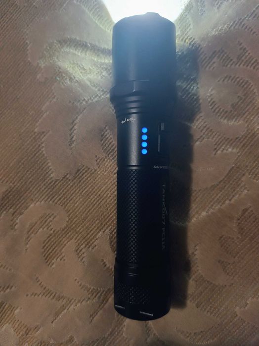 Tank007 PC11A 2100 Лм, 320 м + фірмовий акум 18650