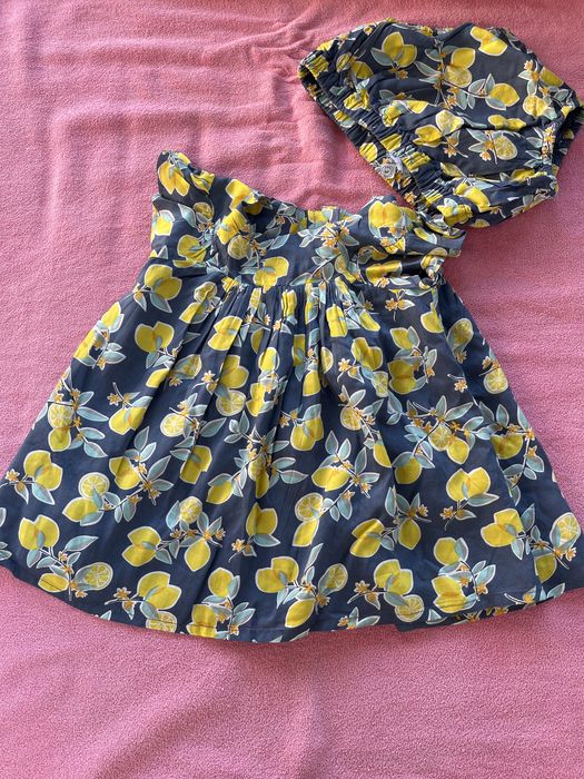 Varias Roupas menina 3 e 4 anos Novo