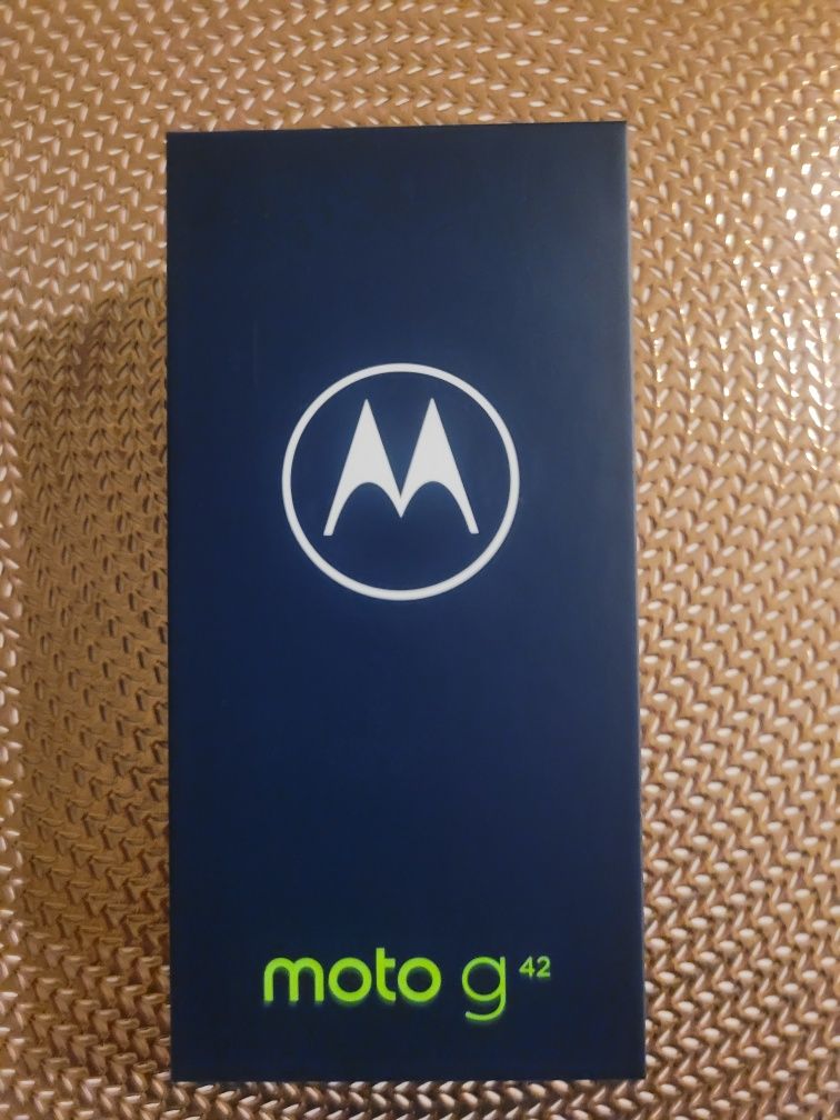 Motorola MOTO G42 4/128GB - nowa, polska dystrybucja + etui, szkło