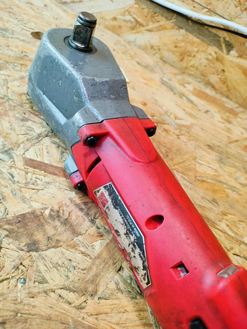 Klucz udarowy Milwaukee M12 FRAIWF12 mocny 300Nm klucz Milwaukee aku
