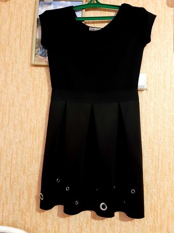 Плаття чорне розмір 48-50