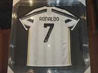 T-shirt assinada Cristiano Ronaldo com certificado