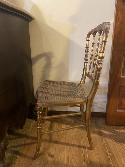 Excente Oportunidade!!! Cadeiras em Madeira,Estilo Arte Nova !!!