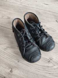 Buty czarne skórzane emel 25 dla chłopca