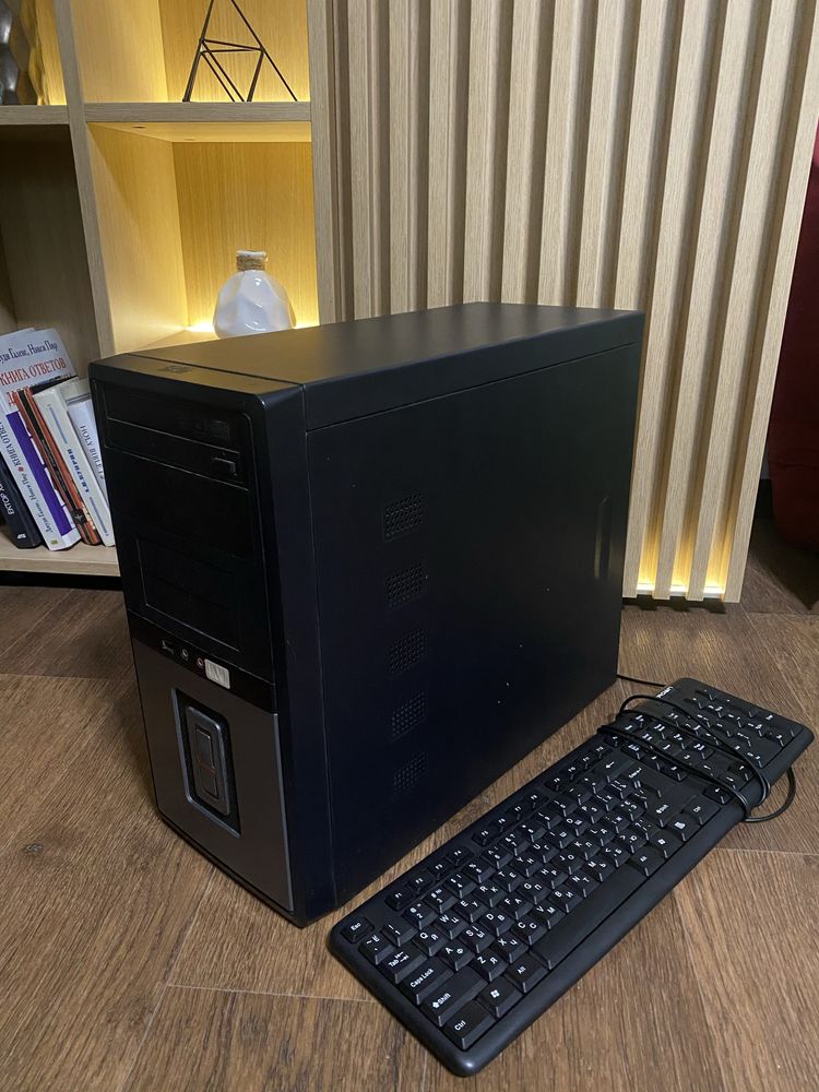 Системний блок ПК, компʼютер i3-3240 / 8GB / GT730 / DVD-RW Клавіатура
