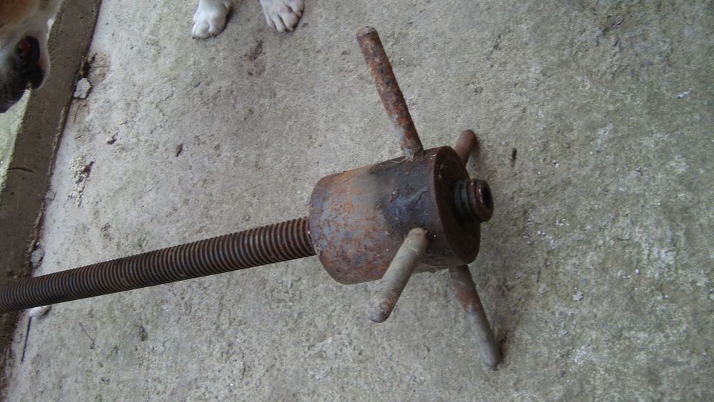 Пресс винтовой для сока соковыжималка