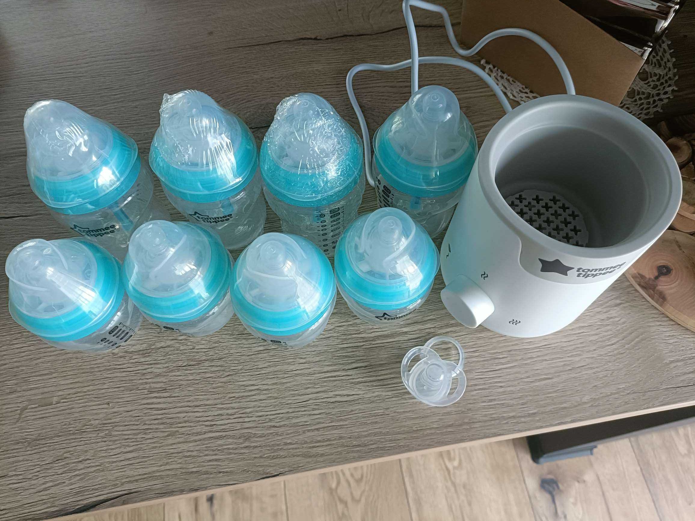 Zestaw - butelki i podgrzewacz dla dziecka Tommee Tippee