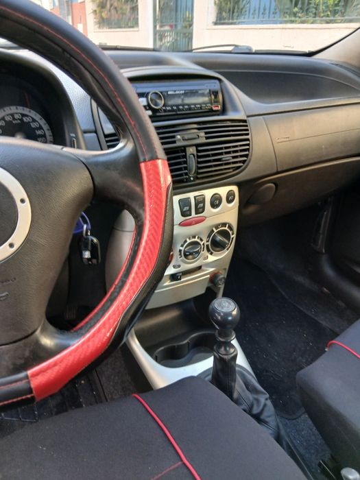 Vendo fiat punto abarth 1400€ negociável