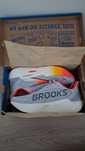 Brooks Hyperion Max 2