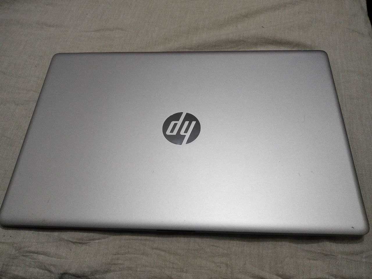 Ноутбук HP 17-cn3009ua