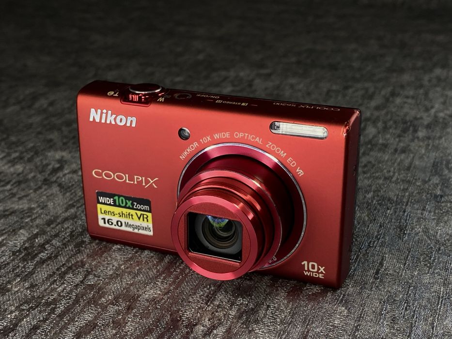 Nikon Coolpix S6200 10xZoom в хорошому стані
