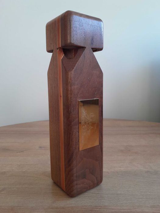 Drewniany gwizdek, figurka, rzeźba, ozdoba, oryginalny prezent zabawka