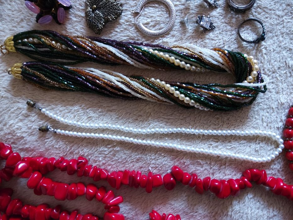 Украшения, бусы,серьги ,кольца