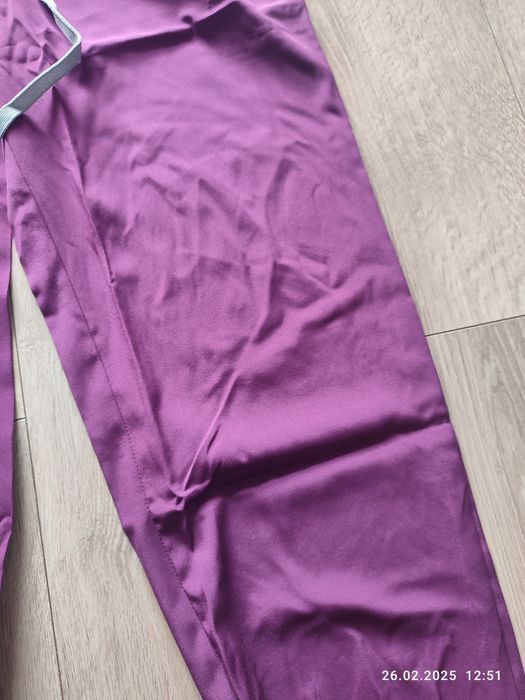 Nowy bordowy mundurek medyczny rozmiar S