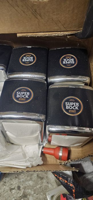 Vários materiais de restauração