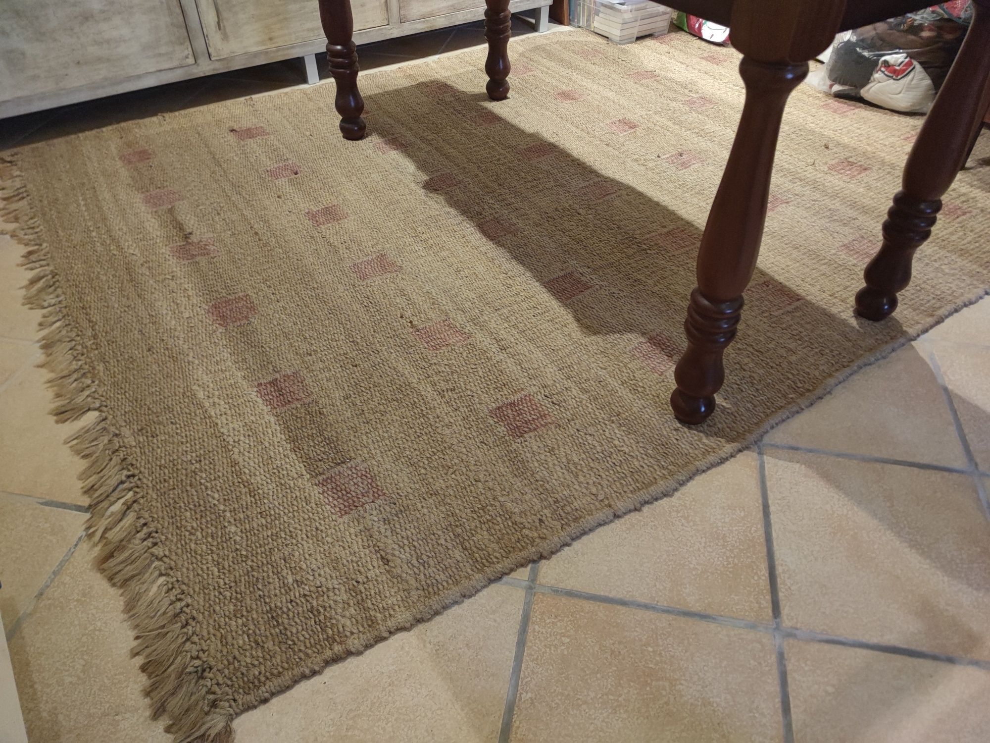 Tapete tipo sisal para sala